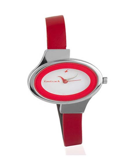 Fastrack 6015Sl01 Casual Analog Watch For Women