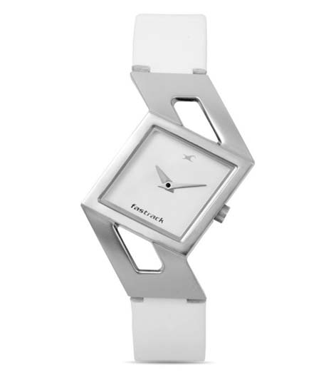 Fastrack 6035Sl01 Casual Analog Watch For Women