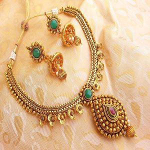 Gorgeous Multi Color Antique Necklace Set