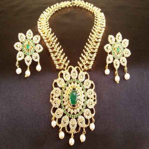 Awesome AD Designer Bridal Necklace Set with Emerald Stone