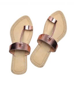 Awesome Looking Metallic Copper Kolhapuri Chappal For Ladies