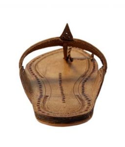 Pointed Typical Kolhapuri Chappal For Ladies