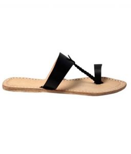 Good Looking Black Sandal For Ladies