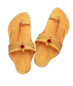 Light Yellow Handcrafted Kapshi Shape Kolhapuri Chappal For Men