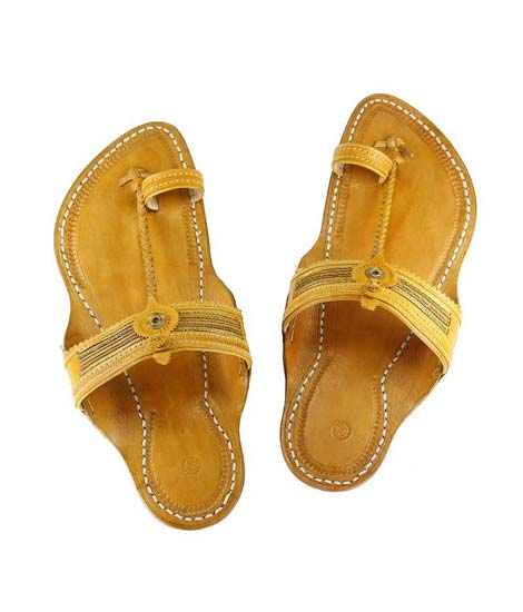 Good Looking Light Yellow Kapshi Chapal For Men