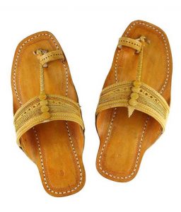 Light Yellow Attractive Kolhapuri Chappal For Men