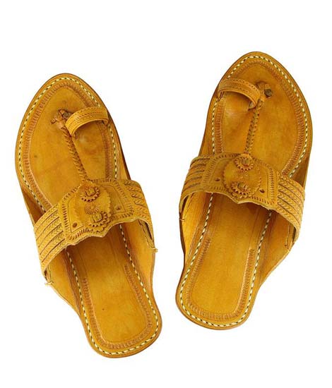 Light Yellow Awesome Looking Kolhapuri Leather Sandal For Men