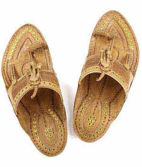 Awesome Golden Rivets Authentic Kolhapuri Chappal For Men