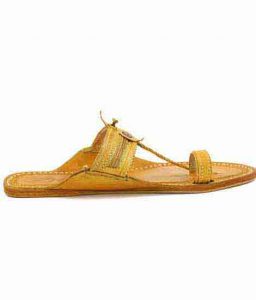 Beautiful Pointed Light Yellow Men Kolhapuri Chappal