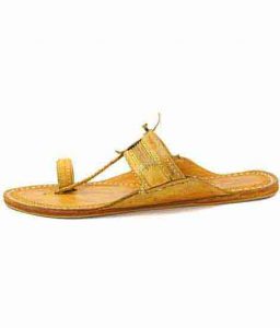 Beautiful Pointed Light Yellow Men Kolhapuri Chappal