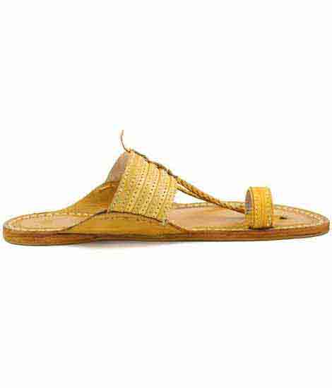 Good Looking Four Laces And Punching Kolhapuri Chappal For Men