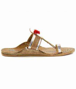 Designer’S Silver Rivets Authentic Kolhapuri Chappal For Women