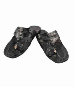 Pretty Black Designers Kolhapuri Chappal For Men