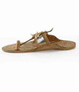 Engaging Artist’S Tan Color Silver Design Kolhapuri Chappal For Men