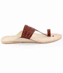 Lovely Triangular Radish Belt Kolhapuri Chappal For Men