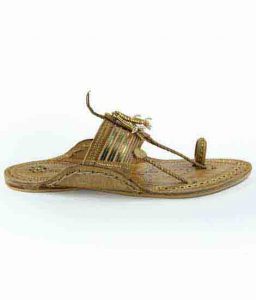 Engaging Artist’S Tan Color Golden Design Kolhapuri Chappal For Men