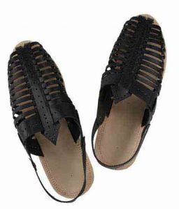 Breathtaking Black Laces Kolhapuri Leather Shoe For Men