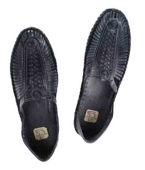 Nice-Looking Handcrafted Kolhapuri Shoe For Men