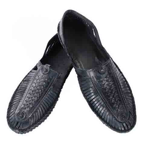 Nice-Looking Handcrafted Kolhapuri Shoe For Men