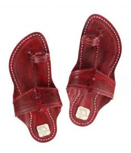 Breathtaking Cherry Red Kapshi Men Kolhapuri Chappal