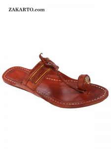 Exceptional Rubin Color Pointed Kolhapuri Chappal For Men