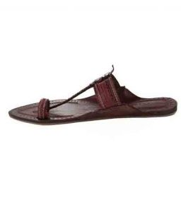 Breathtaking Pink Ladies Kolhapuri Chappal