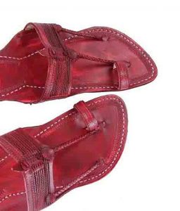 Overwhelming Cherry Red Kapshi Men Chappal