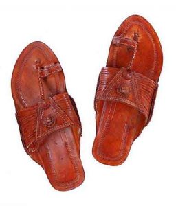 Breathtaking Tan Color Fourteen Laces Designer’S Men Chappal