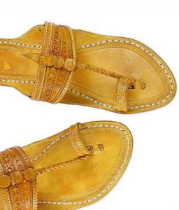 Beautiful Yellow Kolhapuri Chappal For Men