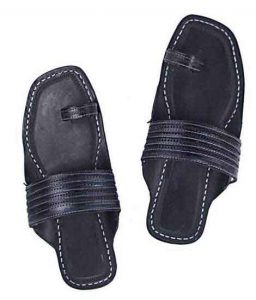 Gorgeous Black Toe Style Kolhapuri Chappal