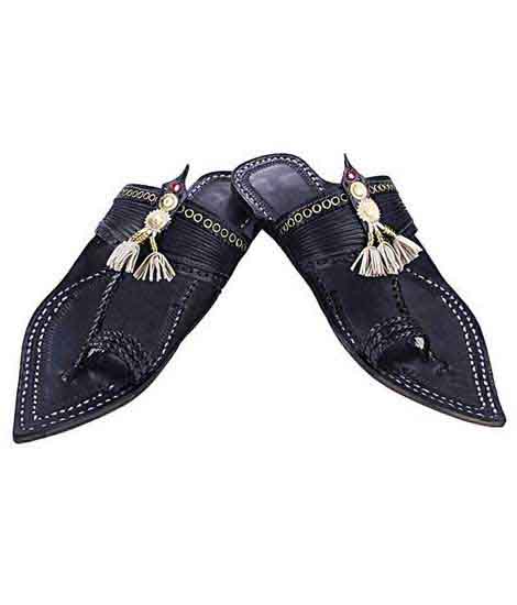 Royal Look Black Extra Pointed Kolhapuri Chappal For Men