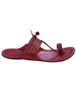 Breathtaking Cherry Red Kapshi Red Gonda Kolhapuri Chappal For Men