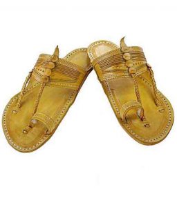 Distinctive Triangular Upper Yellow Kapshi Kolhapuri Chappal For Men