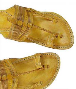 Distinctive Triangular Upper Yellow Kapshi Kolhapuri Chappal For Men