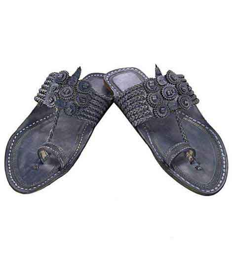 Breathtaking Seven Braids Grey Kolhapuri Chappal For Men