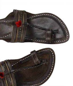 Awesome Dark Brown Kapshi Red Gonda Kolhapuri Chappal For Men