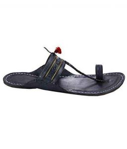 Overwhelming Black Kapshi Red Gonda Kolhapuri Chappal For Men