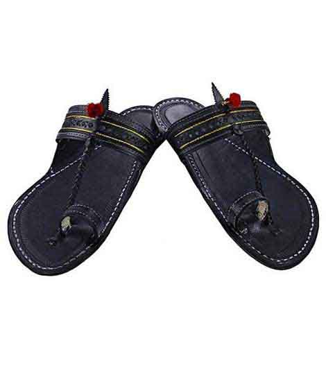 Overwhelming Black Kapshi Red Gonda Kolhapuri Chappal For Men