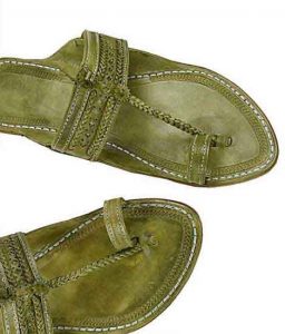 Gorgeous Seaweed Pointed Kolhapuri Chappal For Men