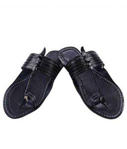 Attractive Black Straight Upper Kolhapuri Chappal For Men