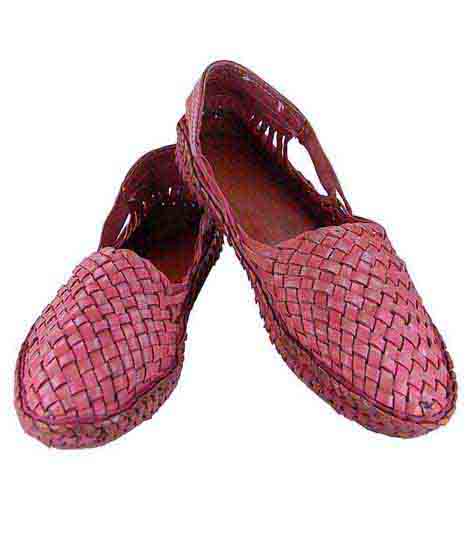 Overwhelming Mat Design Baby Pink Kolahpuri Shoe For Women