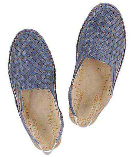 Attractive Looking Grey Mat Design Back Strip Ladies Kolhapuri Half Shoe
