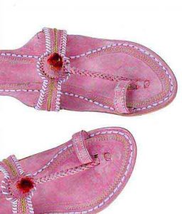 Attractive Baby Pink Watch Style Red Gonda Ladies Ladies Kolhapuri Chappal