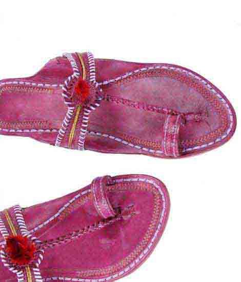 Attractive Pink Watch Style Red Gonda Ladies Ladies Kolhapuri Chappal