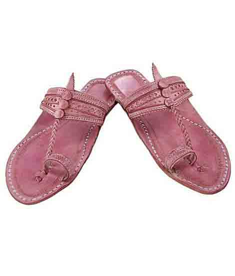 Beautiful Baby Pink Pointed Ladies Kolhapuri Chappal