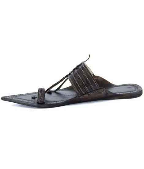 Lovely Black Extra Pointed Kolhapuri Chappal For Men