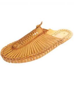 Wonderful Designers’ Kolhapuri Half Shoe