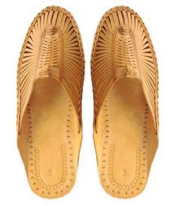 Wonderful Designers’ Kolhapuri Half Shoe