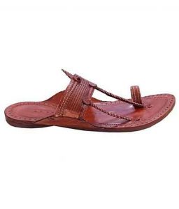 Awesome Look Tan Color Straight Upper Kapshi Chappal For Men