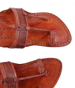 Awesome Look Tan Color Straight Upper Kapshi Chappal For Men